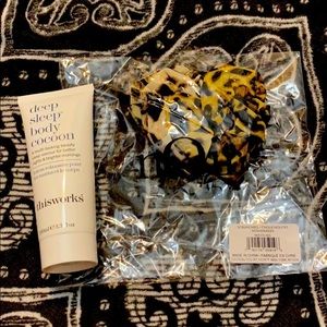 This works 24 hours skin solutions for scrunchie